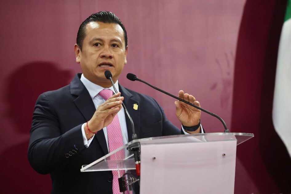 El poder masculino detrás del trono femenino Por Ricardo Burgos Orozco