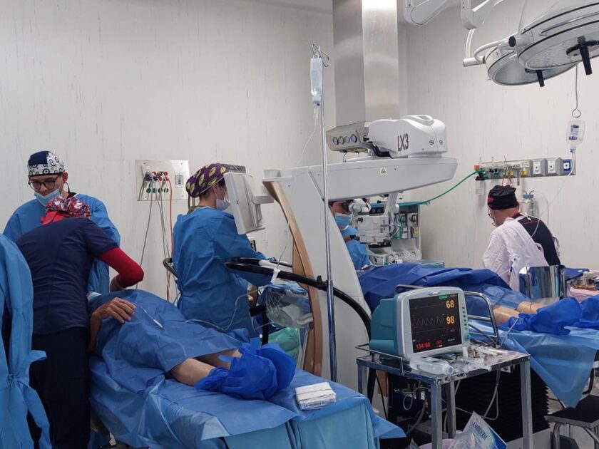 IMSS Michoacán realiza jornada de cirugías para recuperación de la vista en 90 pacientes