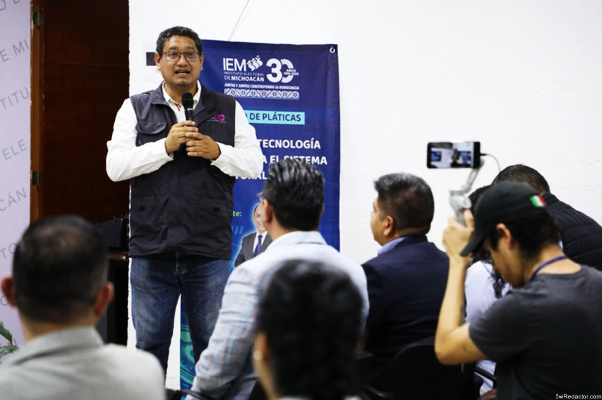 El IEM inauguró un ciclo de pláticas sobre el impacto de la tecnología y la inteligencia artificial en el sistema electoral y legal en Michoacán.