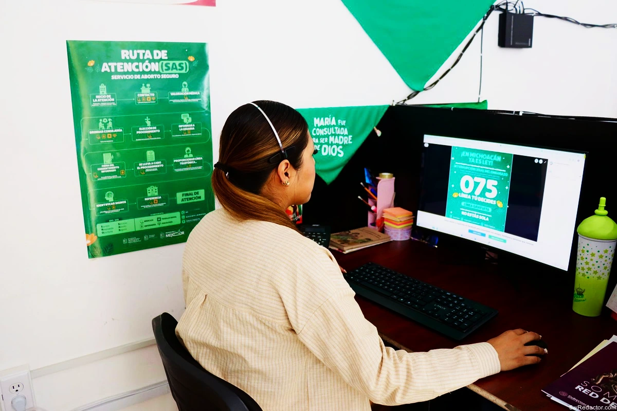 Seimujer impulsa derecho a decidir con la línea 075 y la Ruta SAS en Michoacán