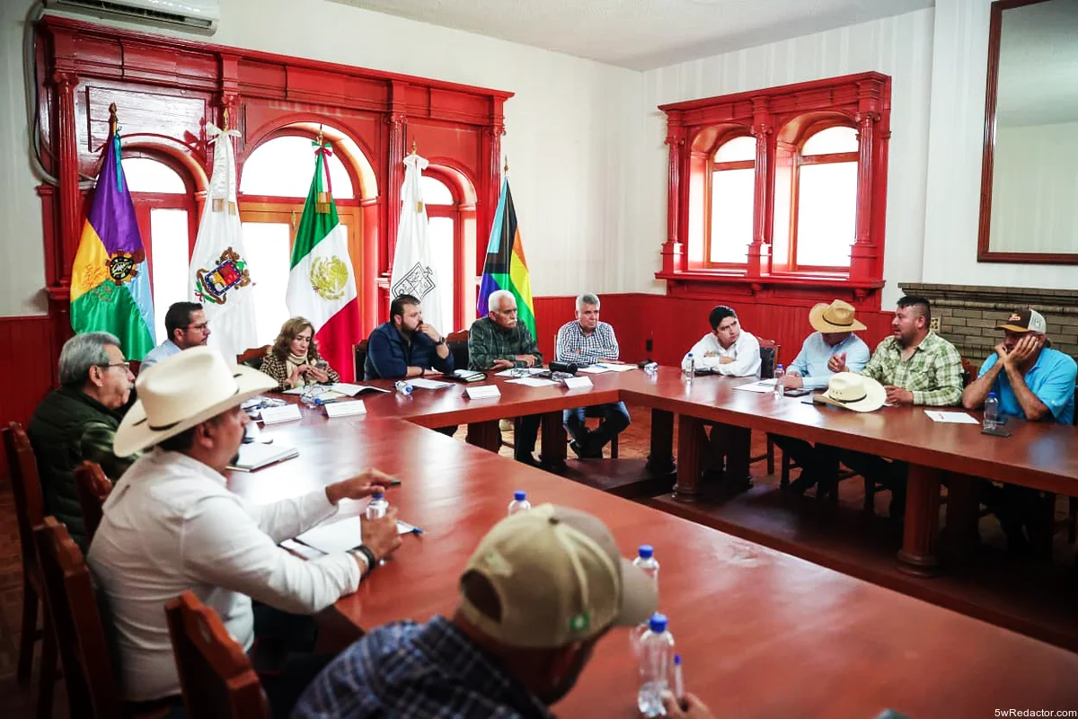 diálogo con campesinos