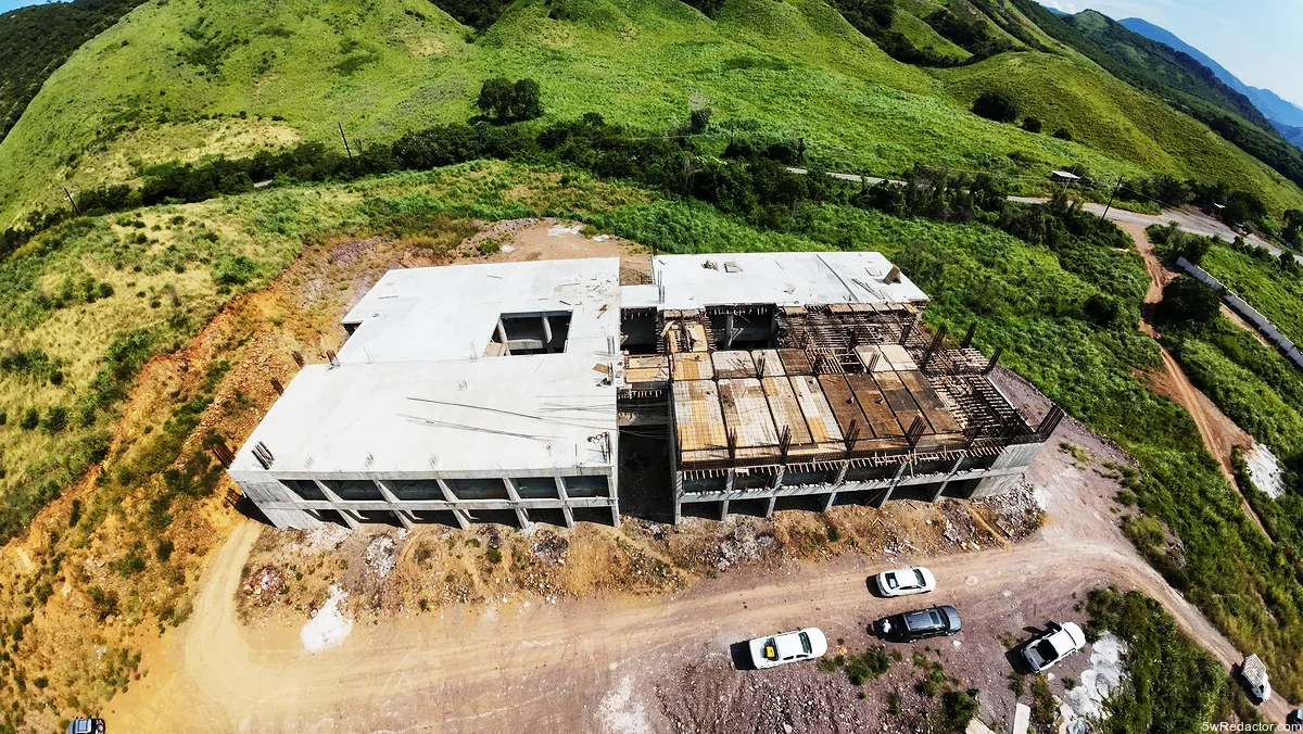 Avanza construcción de la Universidad Politécnica de Aquila: Bedolla