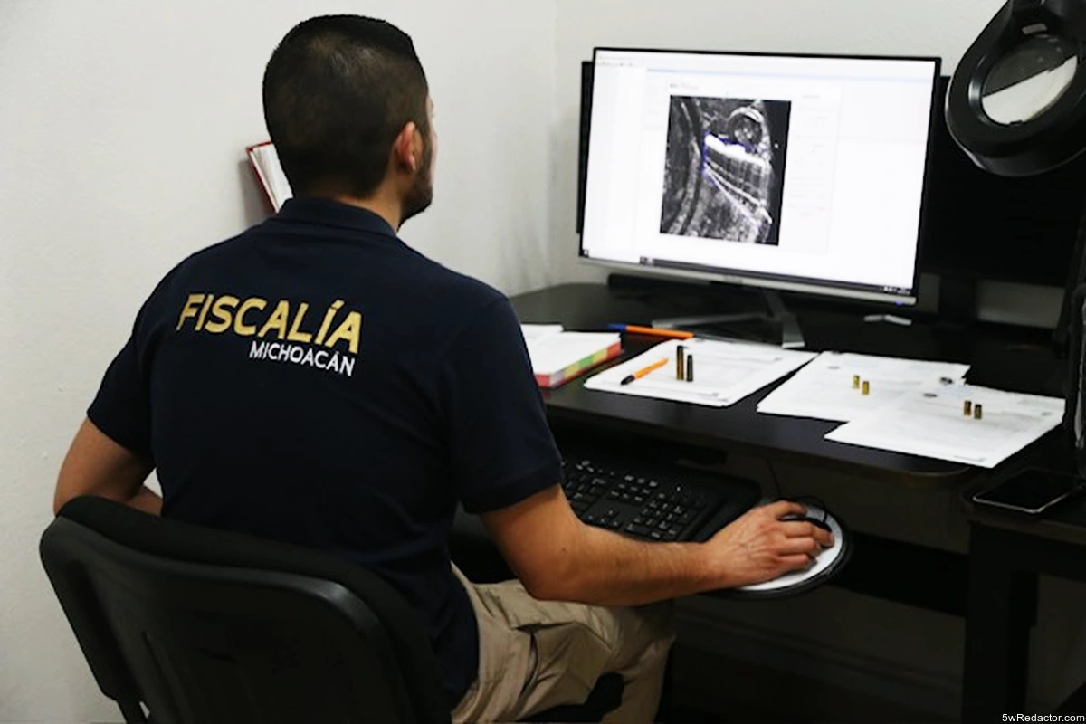 Convocatoria Fiscalía General Michoacán: 20 y 21 plazas