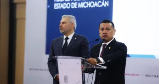 Conferencia de prensa de Carlos Torres Piña sobre homicidio Carlos Manzo Uruapan.