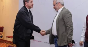 Monseñor Héctor Pérez en diálogo con gobernador Bedolla