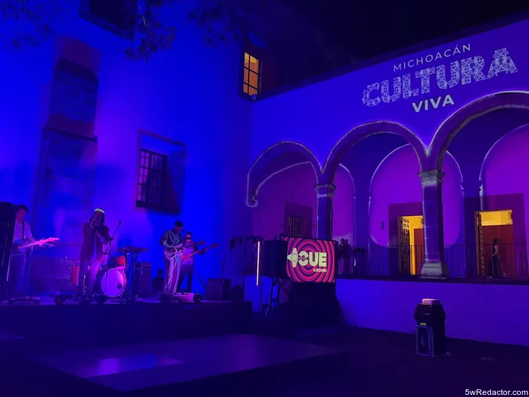 Estudio de grabación Sonopedia en acción