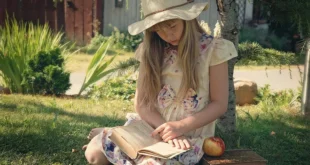Niña leyendo