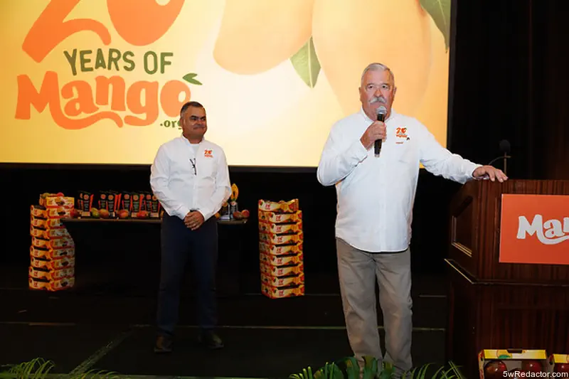 Celebración del 20 aniversario National Mango Board 2025 en Anaheim.